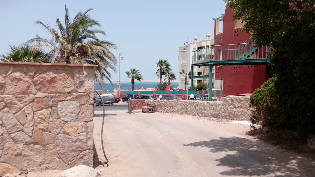 5 Reasons to Experience a Semi-Submarine Tour in Hurghada