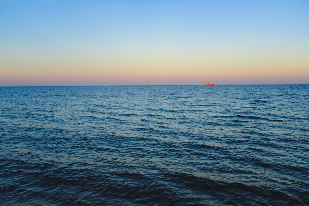 Choose the Best Boat Tour for Your Red Sea Adventure