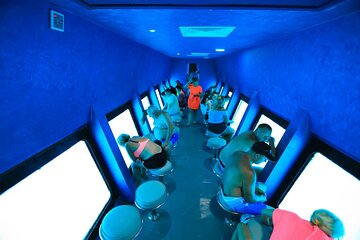 2-hours-semi-submarine-snorkeling-sea-trip-transfer-hurghada tour image 2