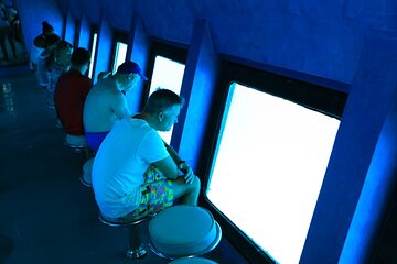2-hours-semi-submarine-snorkeling-sea-trip-transfer-hurghada tour image 3