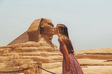cairo-by-bus-full-day-pyramids-museum-lunch-sharm-elsheikh tour image 4