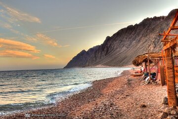 private-safari-wadi-qunai-and-three-pools-tour-with-pickup tour image 3
