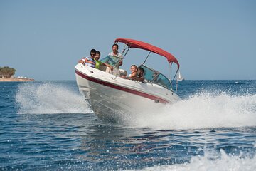 private-speedboat-to-orange-island-with-parasailing-hurghada tour image 2