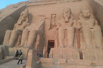 3-night-luxor-and-aswan-nile-cruise-with-hot-air-balloon-abu-simbel-from-luxor tour image 3