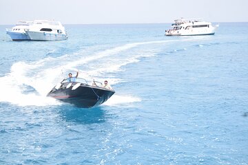 magawish-island-private-speedboat-trip-turkish-bath-hurghada tour image 3