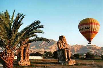 sunrise-hot-air-balloon-over-the-historical-sites-in-luxor tour image 4