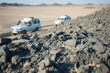 safari-jeep-star-watching-with-camel-ride-and-dinner-hurghada tour image 3