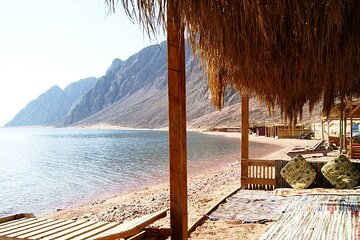 Private Safari Wadi Qunai and Three Pools Tour with Pickup - Gallery Image 5